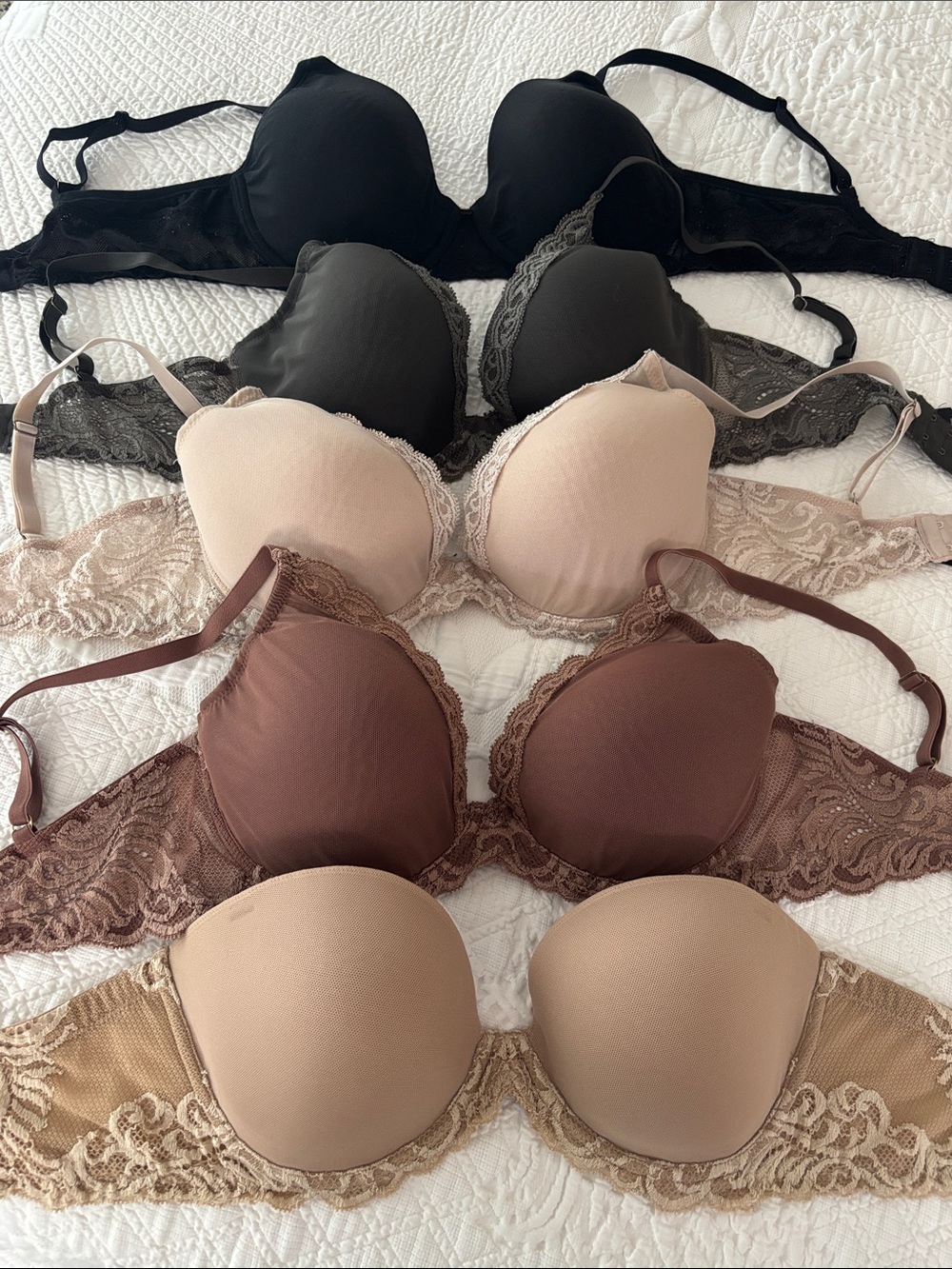 Lot of 5 Natori bras for every day. Size 36D